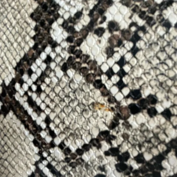 Kenneth Cole Snake Boots Animal Print To The Knee White - Picture 3 of 5